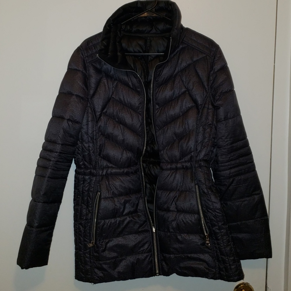Guess reversible puffy jacket with storage bad